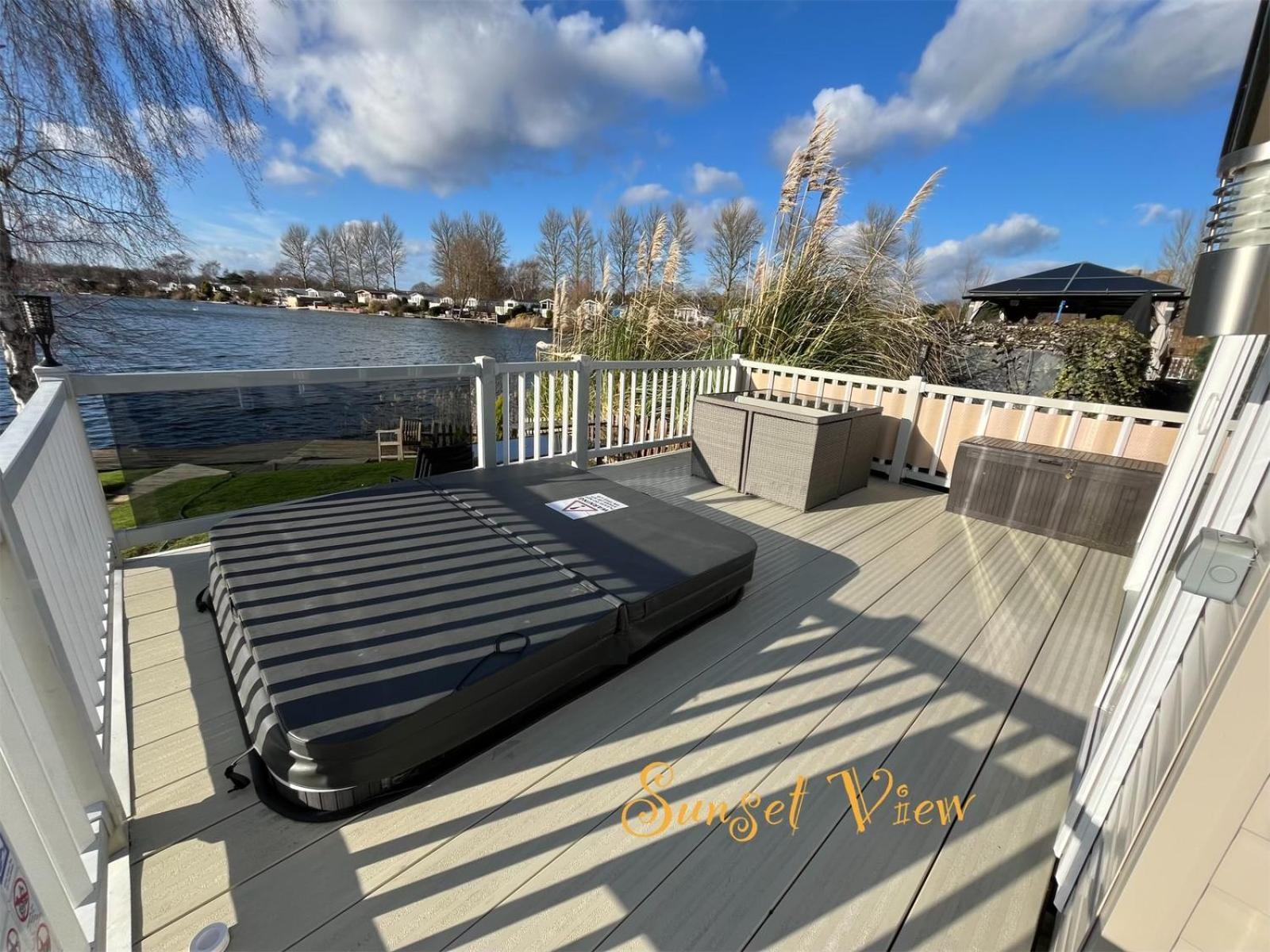 Tattershall Lakes Sunset View Caravan Lakeside, Hot Tub, Garden, Private Fishing Peg & Wifi Exterior foto