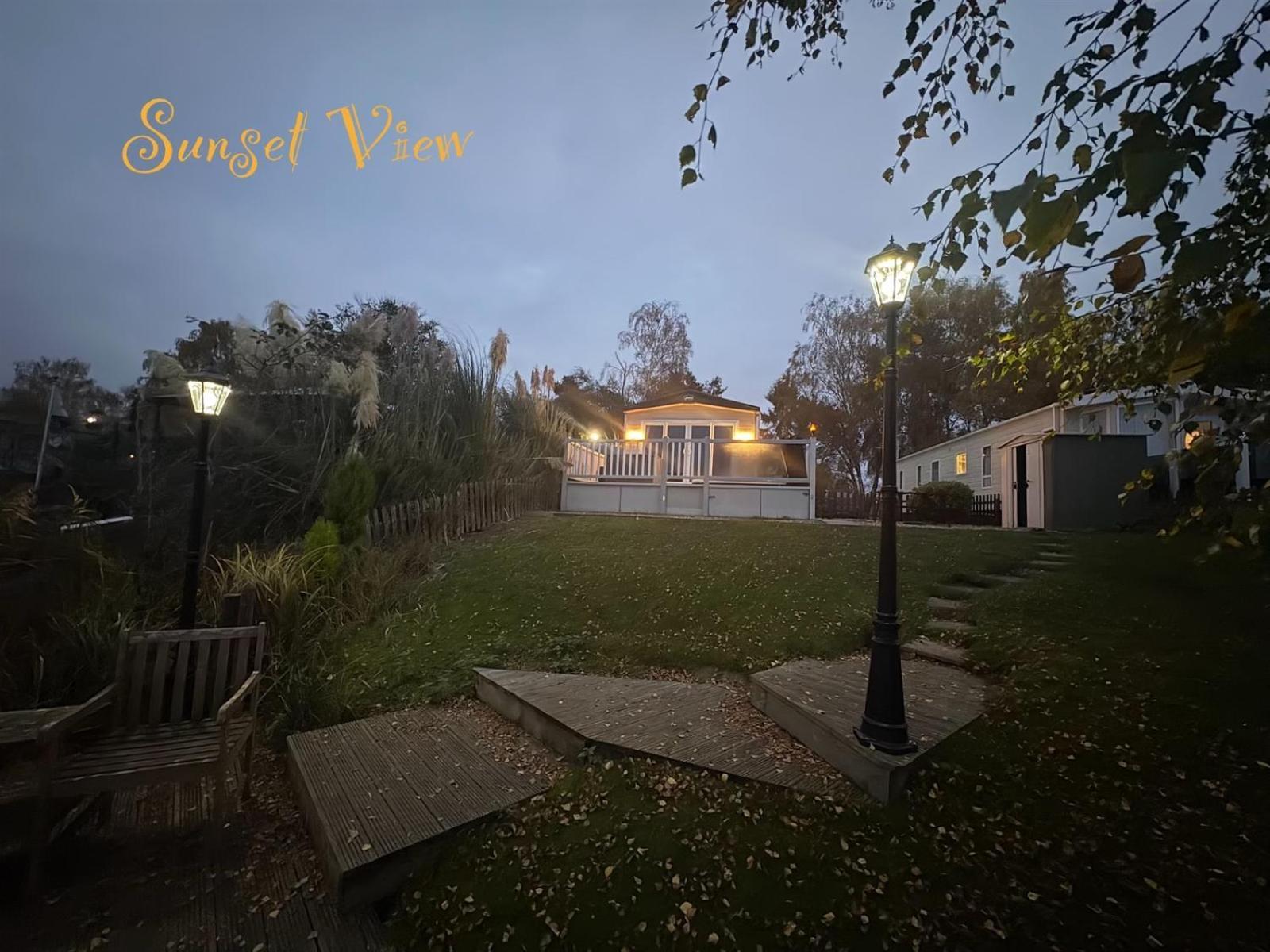 Tattershall Lakes Sunset View Caravan Lakeside, Hot Tub, Garden, Private Fishing Peg & Wifi Exterior foto