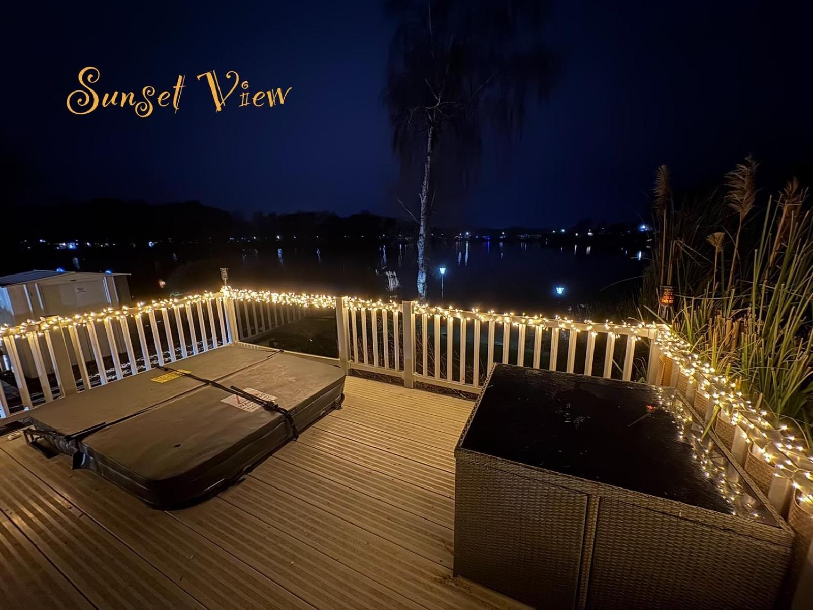 Tattershall Lakes Sunset View Caravan Lakeside, Hot Tub, Garden, Private Fishing Peg & Wifi Exterior foto
